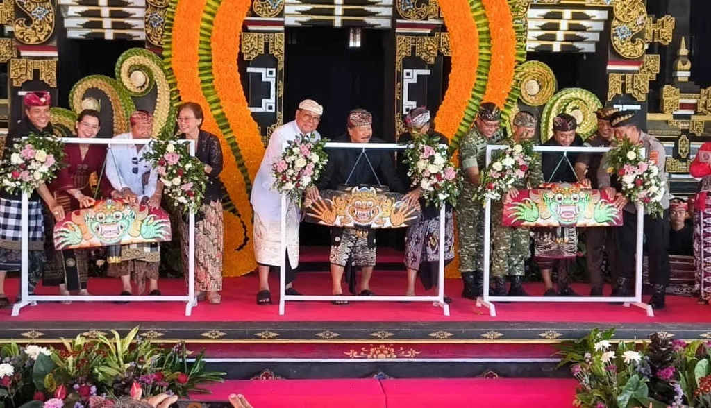 Tanah Lot Art and Food Festival VII 2026 resmi dibuka dengan prosesi okokan, mengangkat budaya dan kuliner khas Tabanan_BHI-01