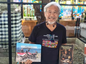 Dua buku Ida Bagus Ngurah Wijaya merekam perjalanan karier di pariwisata Bali dan petualangan menjelajah berbagai negara_BHI-01